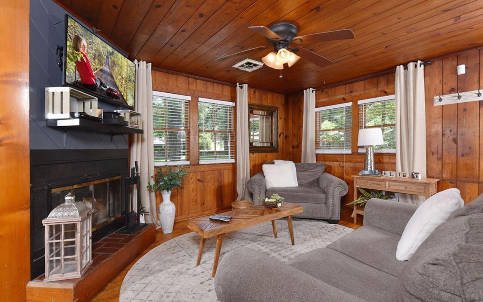 River Romance Gatlinburg Εξωτερικό φωτογραφία